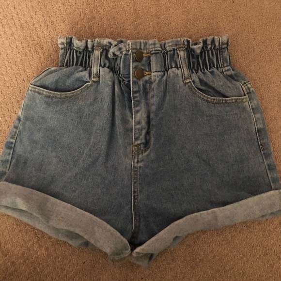 SHEIN Pants - SHEIN- Shorts with Painted Pockets